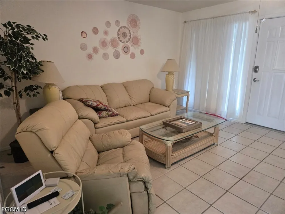 College Parkway #74D Fort Myers, FL 33907