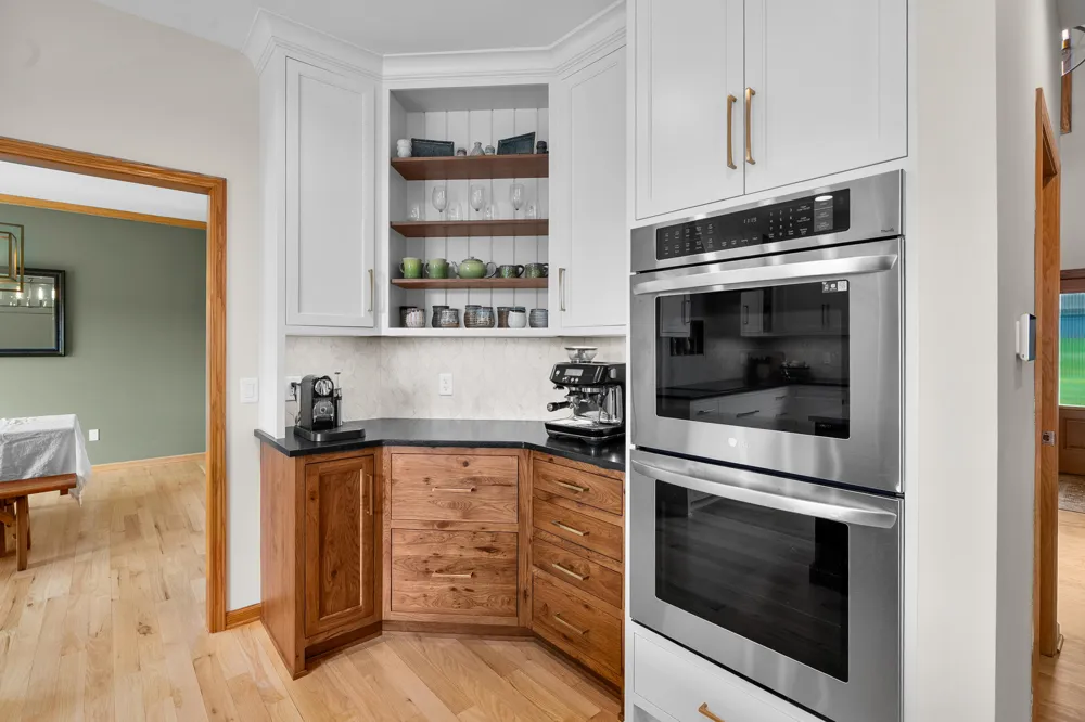 22873 Cherry Hill Court Mattawan, MI 49071