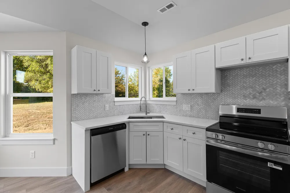 2815 Gady Pines Drive Adrian, MI 49221