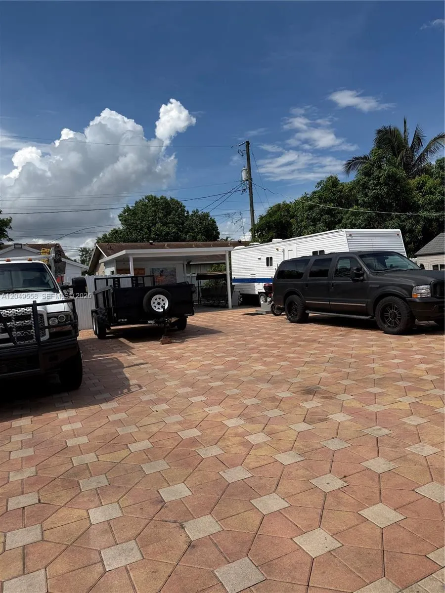 2642 Atlantic Ave Opa-Locka, FL 33054