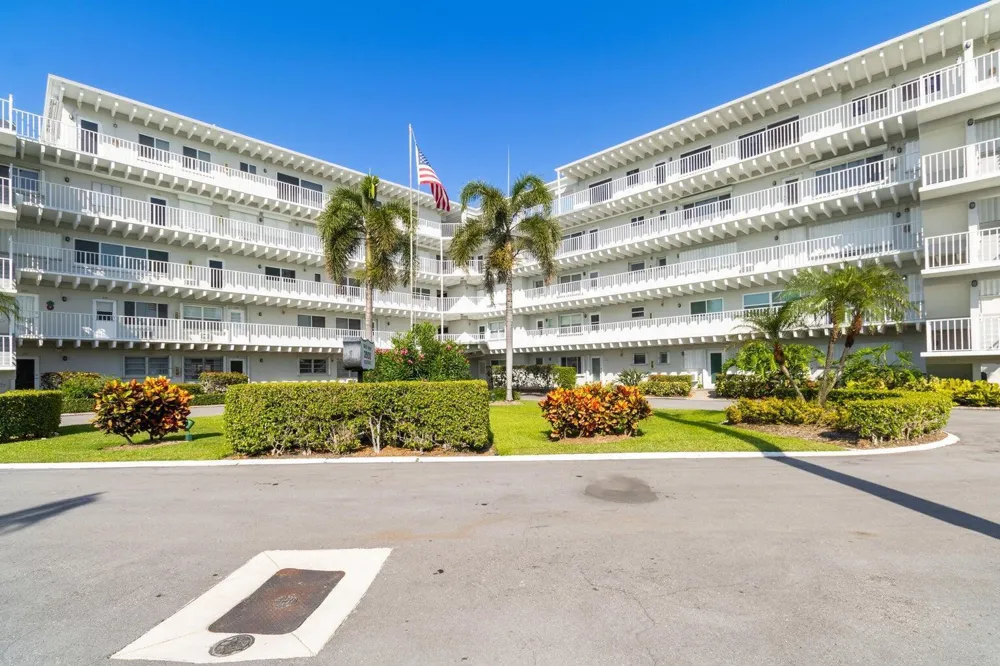3500 S Ocean Boulevard #107 South Palm Beach, FL 33480