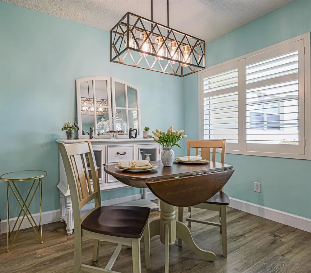 28 Vista Gardens Trail #105 Vero Beach, FL 32962