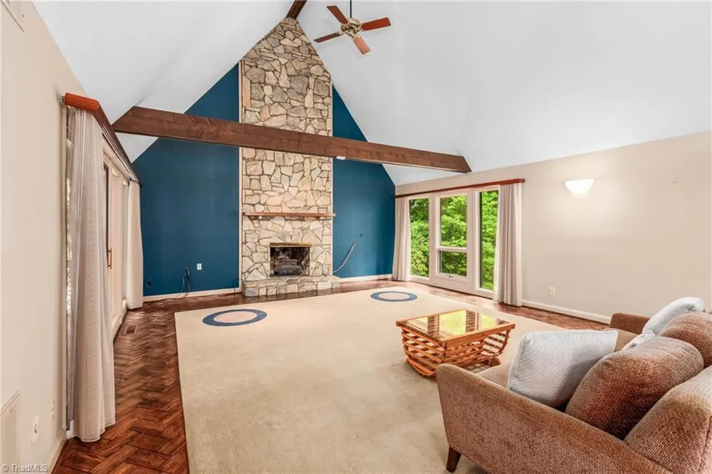 4200 Clinard Road Clemmons, NC 27012