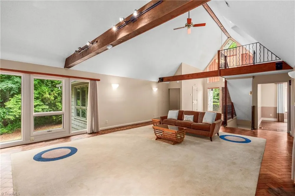 4200 Clinard Road Clemmons, NC 27012