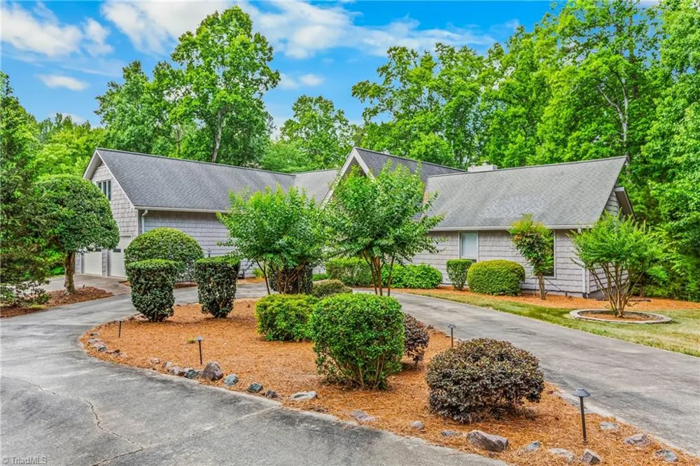 4200 Clinard Road Clemmons, NC 27012