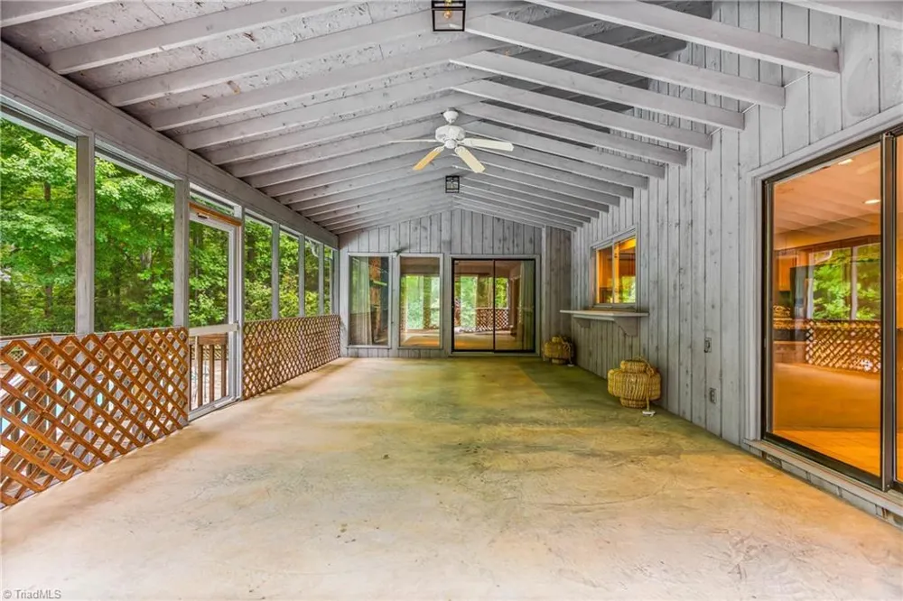 4200 Clinard Road Clemmons, NC 27012