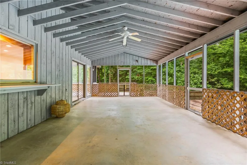 4200 Clinard Road Clemmons, NC 27012