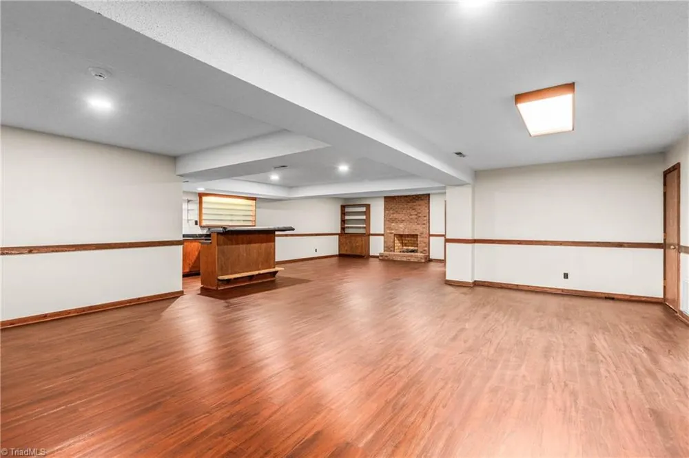 4200 Clinard Road Clemmons, NC 27012