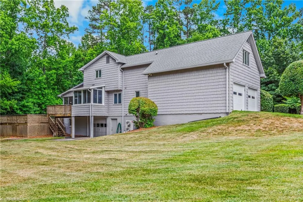 4200 Clinard Road Clemmons, NC 27012