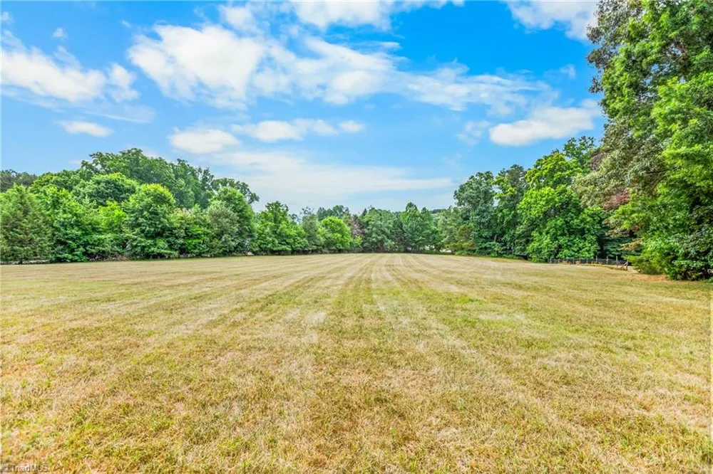 4200 Clinard Road Clemmons, NC 27012