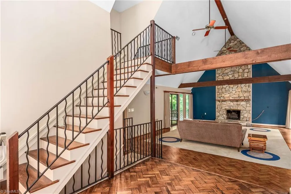 4200 Clinard Road Clemmons, NC 27012