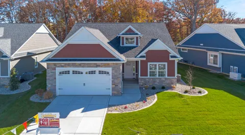 12701 Creekside Drive