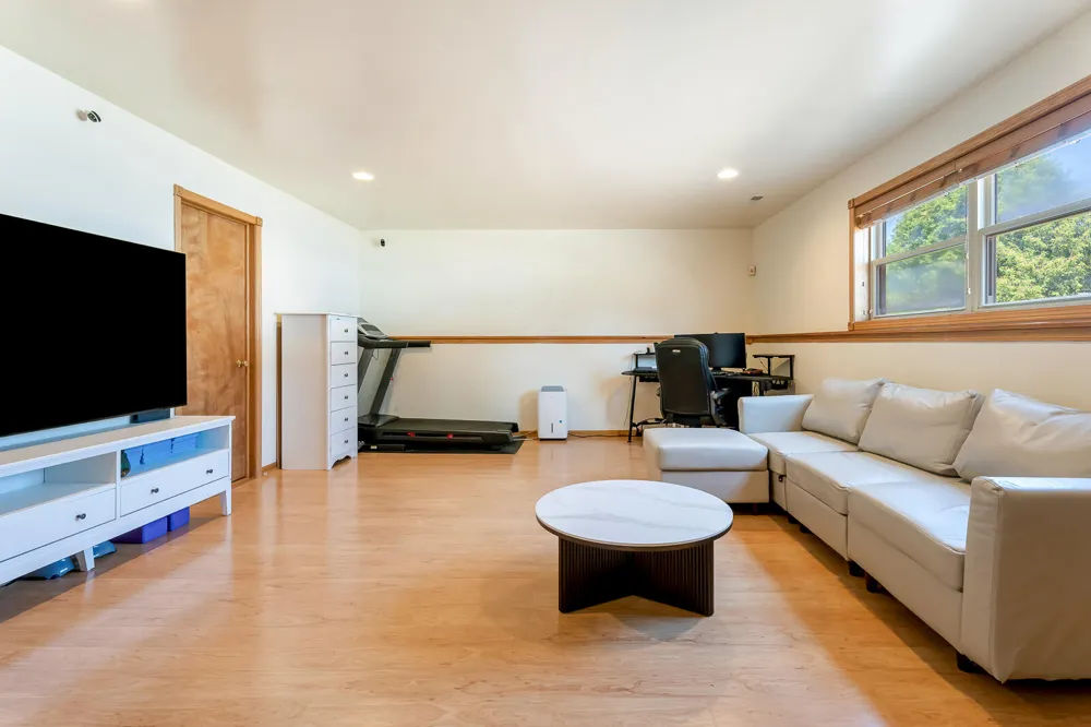 2994 Barberry Drive Hobart, IN 46342