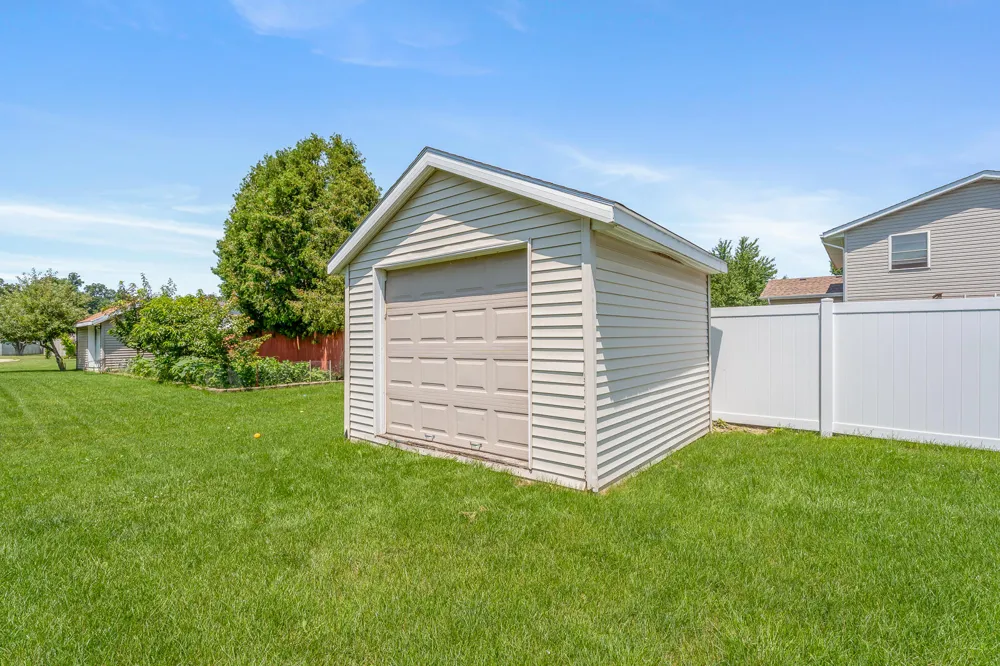 2994 Barberry Drive Hobart, IN 46342