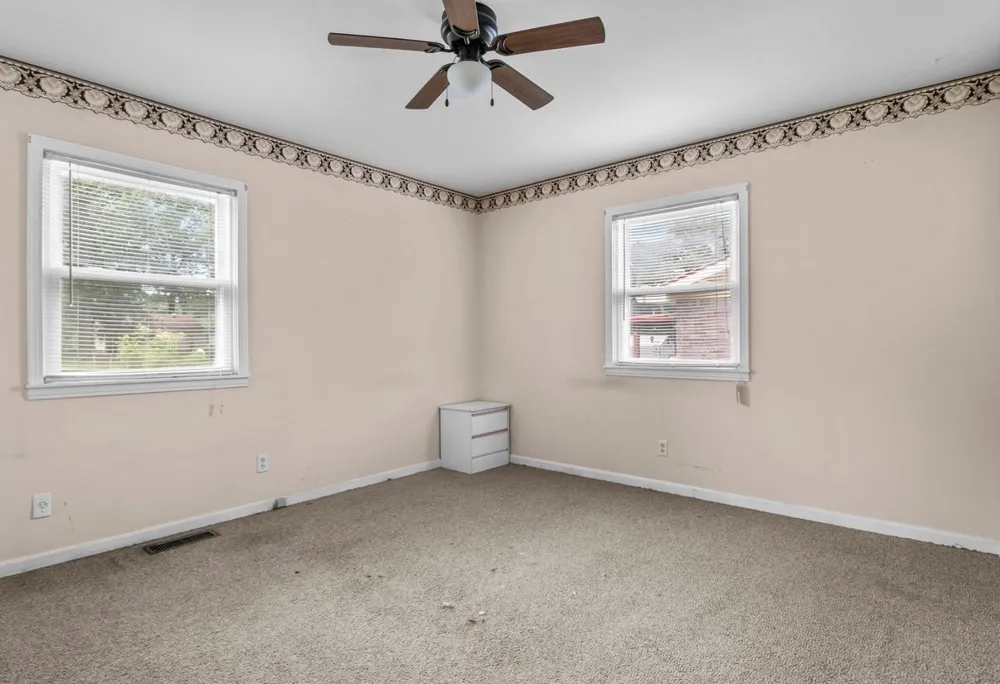451 Carman Ave New Johnsonville, TN 37134