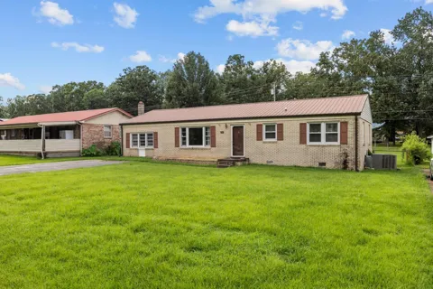 451 Carman Ave
