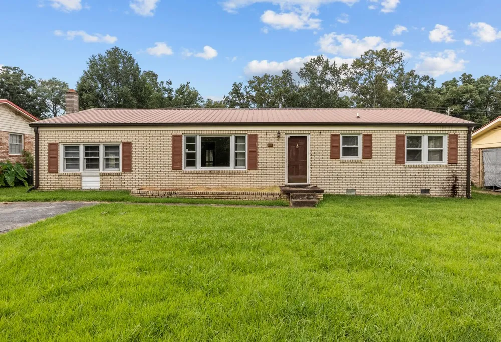 451 Carman Ave New Johnsonville, TN 37134