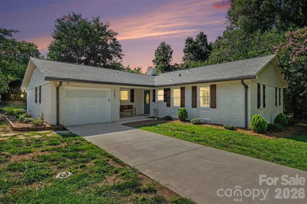 1203 Flintshire Drive Albemarle, NC 28001