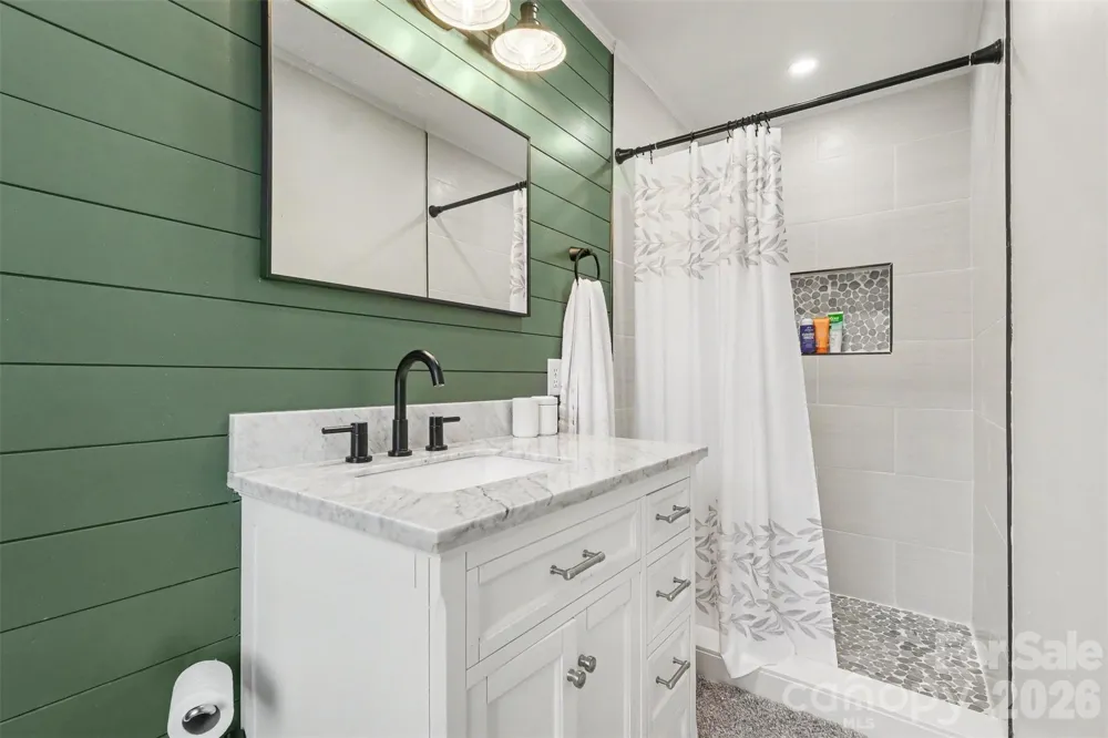 1203 Flintshire Drive Albemarle, NC 28001
