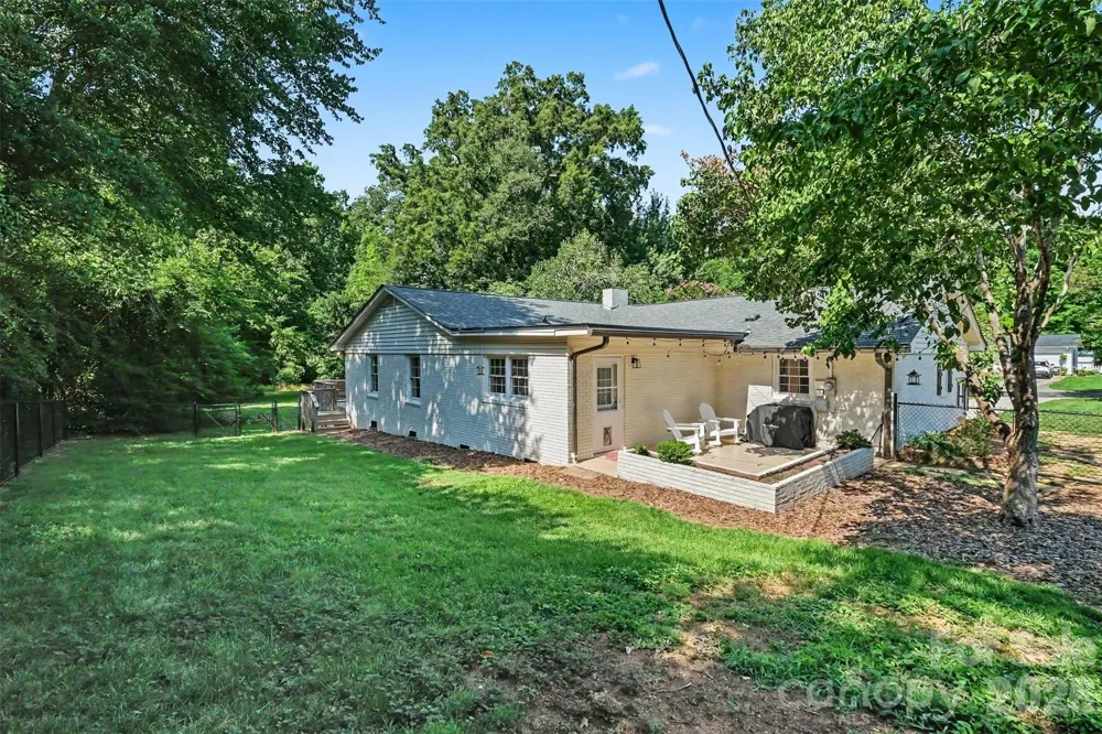 1203 Flintshire Drive Albemarle, NC 28001