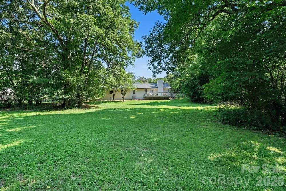 1203 Flintshire Drive Albemarle, NC 28001