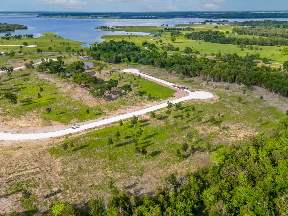 398 Timberland Heights Windom, TX 75492