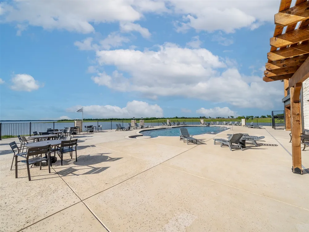 398 Timberland Heights Windom, TX 75492