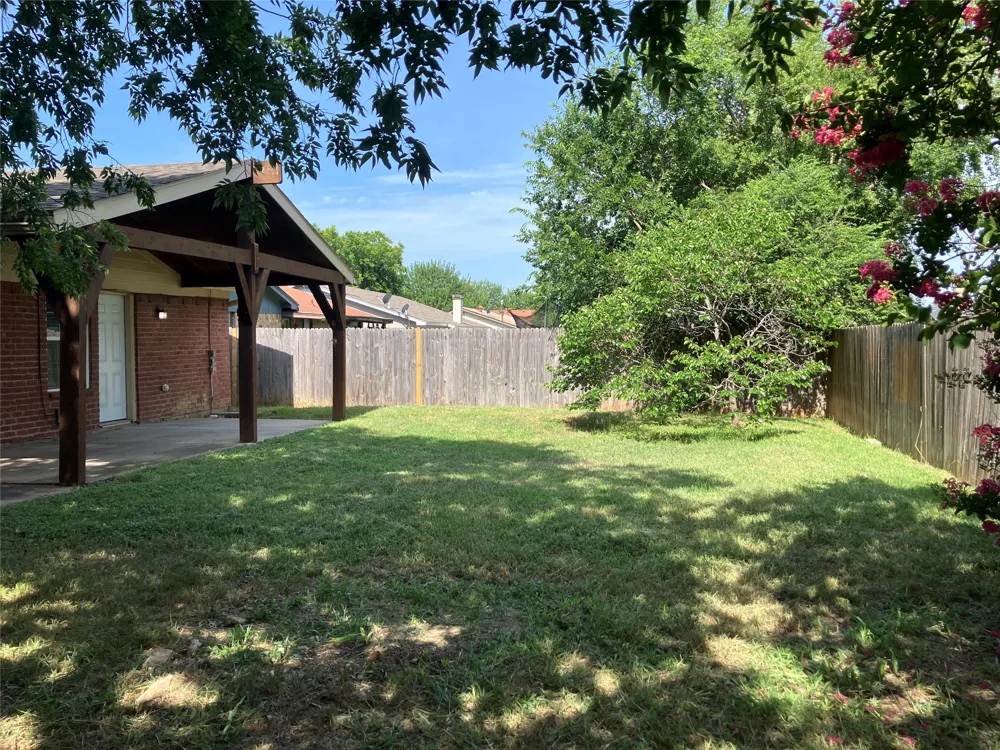 6641 Fair Meadows Drive Watauga, TX 76148