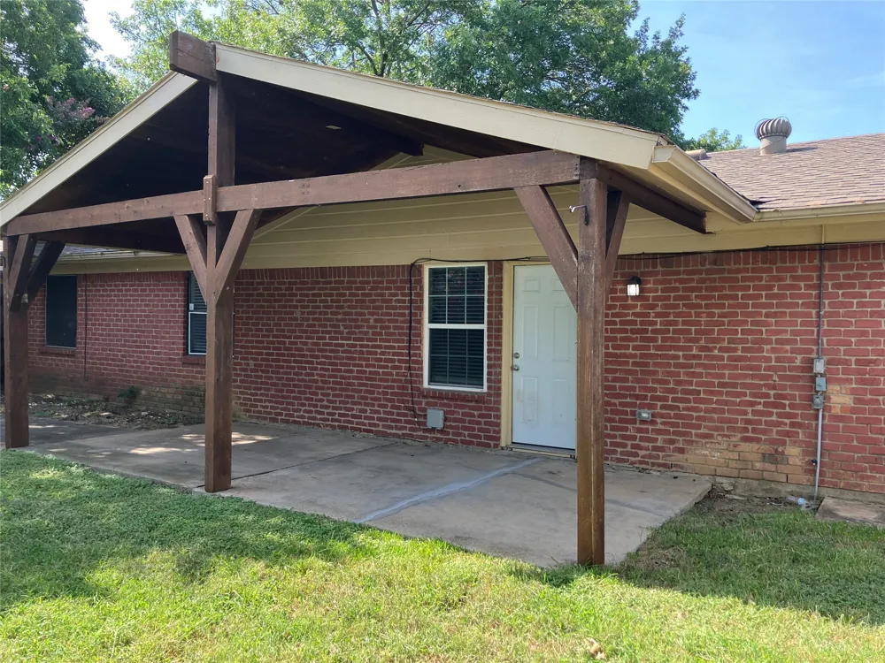 6641 Fair Meadows Drive Watauga, TX 76148