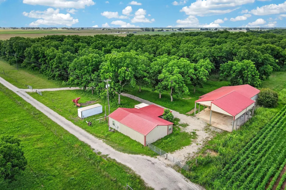 14575 County Road 227 Caldwell, TX 77836