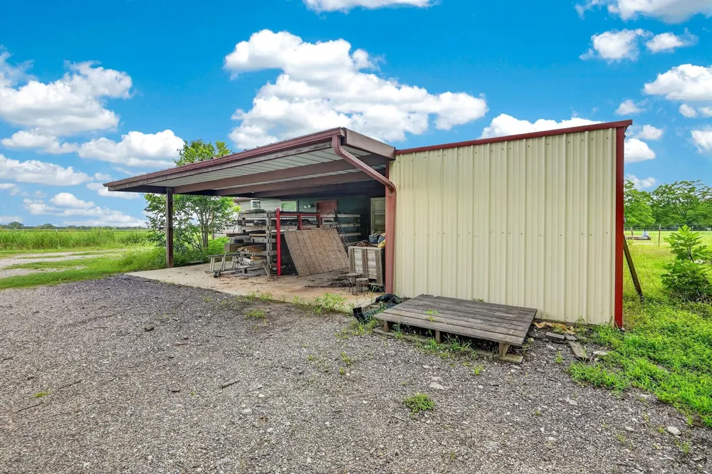 14575 County Road 227 Caldwell, TX 77836