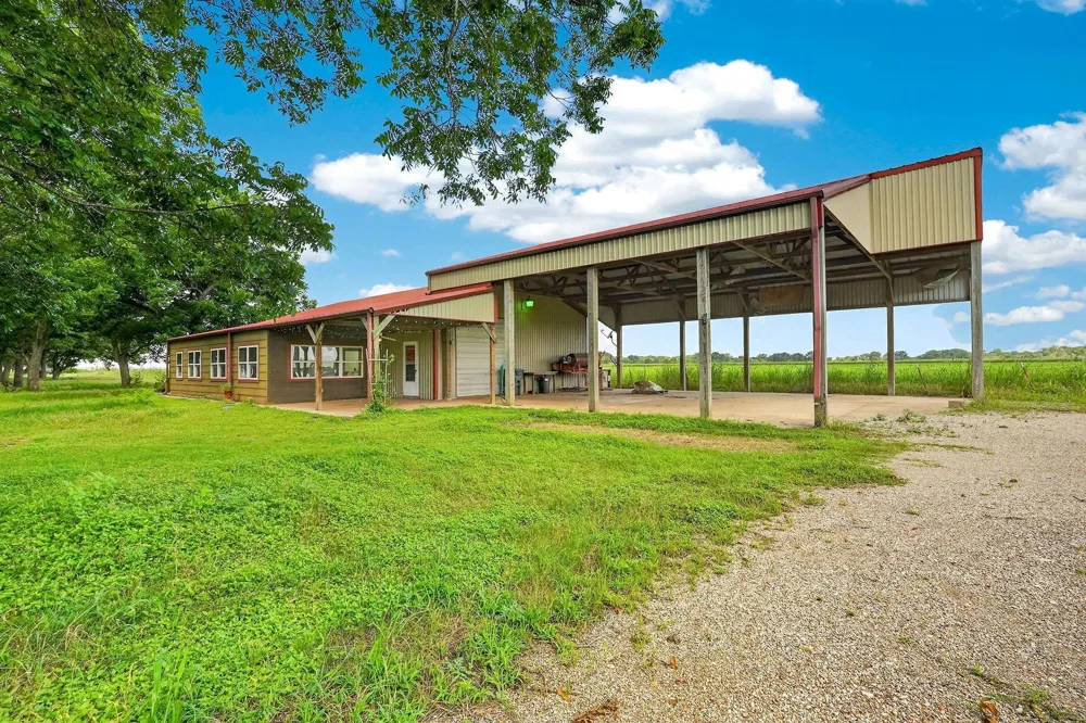 14575 County Road 227 Caldwell, TX 77836