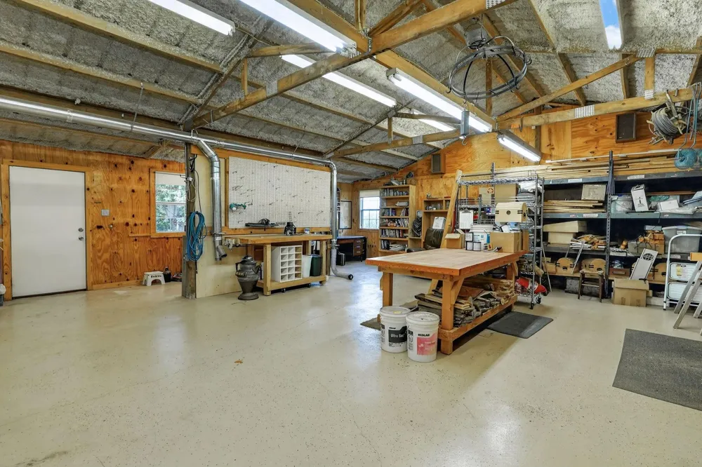 14575 County Road 227 Caldwell, TX 77836
