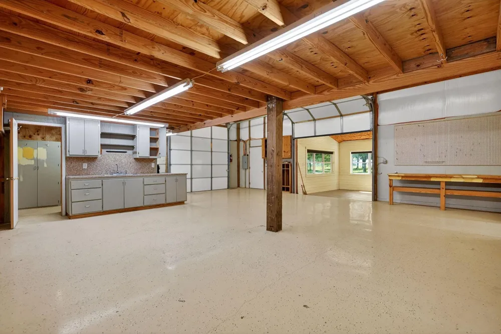 14575 County Road 227 Caldwell, TX 77836