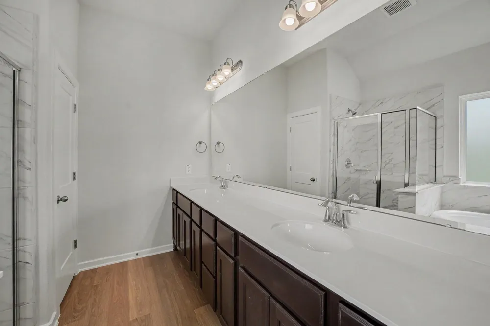 229 Crestview Drive West Columbia, TX 77486