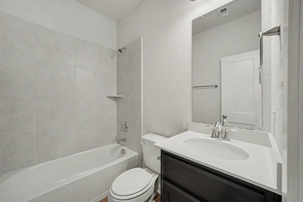 229 Crestview Drive West Columbia, TX 77486