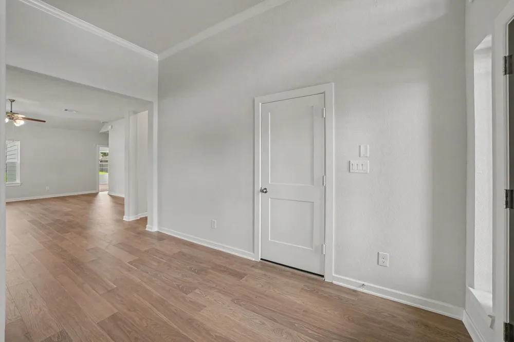 229 Crestview Drive West Columbia, TX 77486