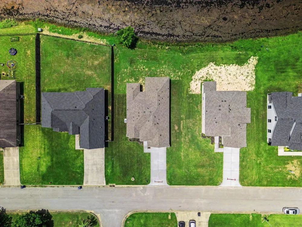 229 Crestview Drive West Columbia, TX 77486