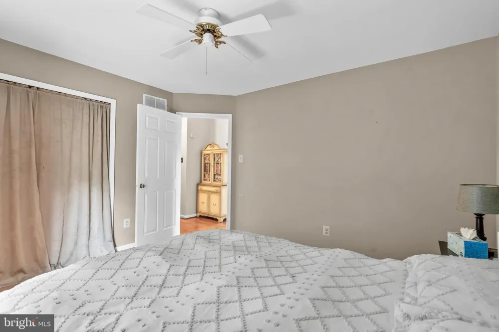 2 SUTTON COURT Newtown, PA 18940