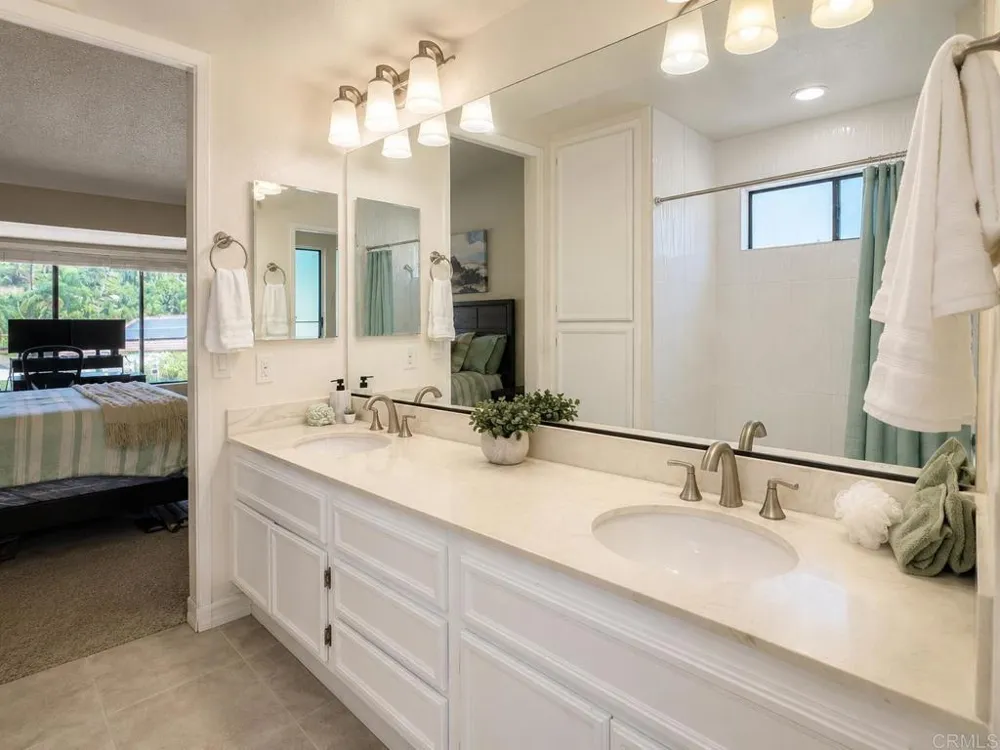 1851 Normandy Glen Escondido, CA 92027