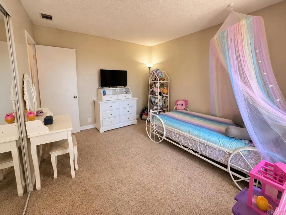 1851 Normandy Glen Escondido, CA 92027