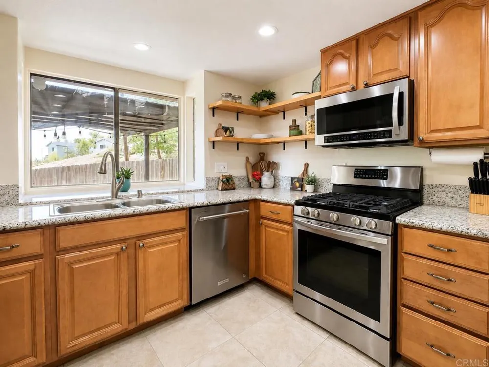 1851 Normandy Glen Escondido, CA 92027