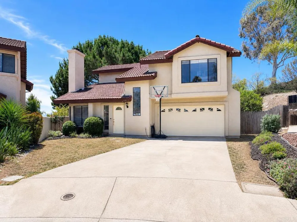 1851 Normandy Glen Escondido, CA 92027