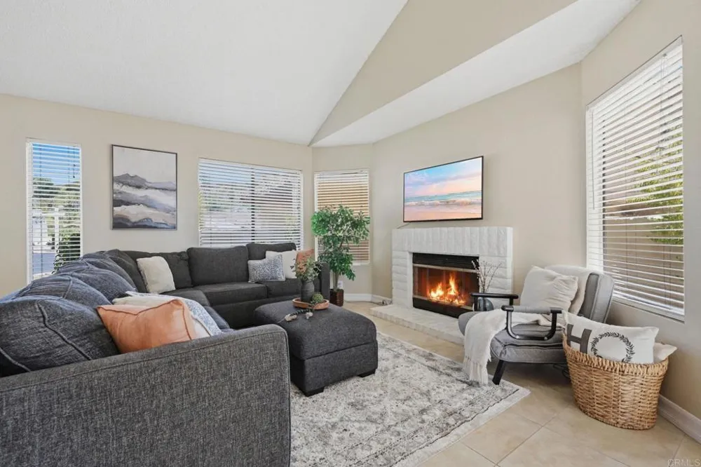 1851 Normandy Glen Escondido, CA 92027