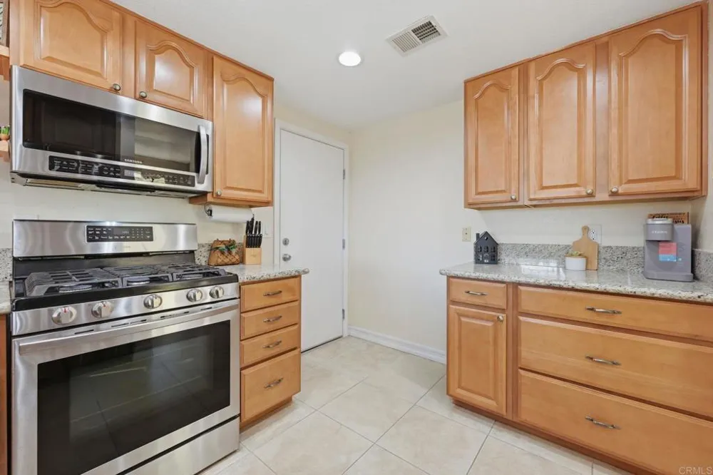 1851 Normandy Glen Escondido, CA 92027