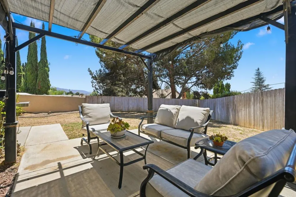 1851 Normandy Glen Escondido, CA 92027