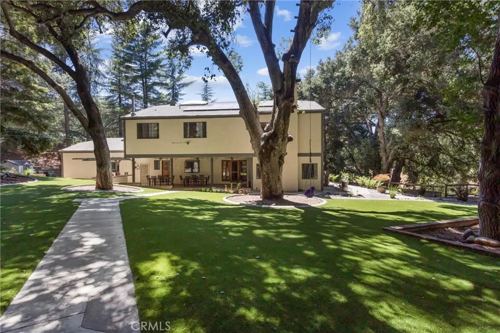 13515 Oak Mountain Yucaipa, CA 92399