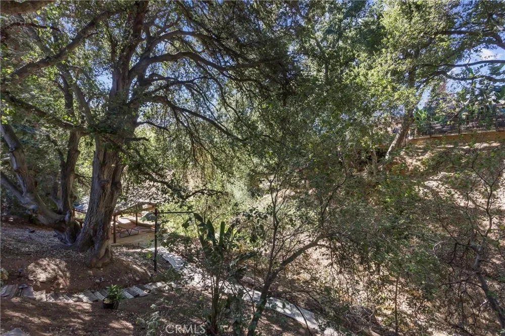 13515 Oak Mountain Yucaipa, CA 92399