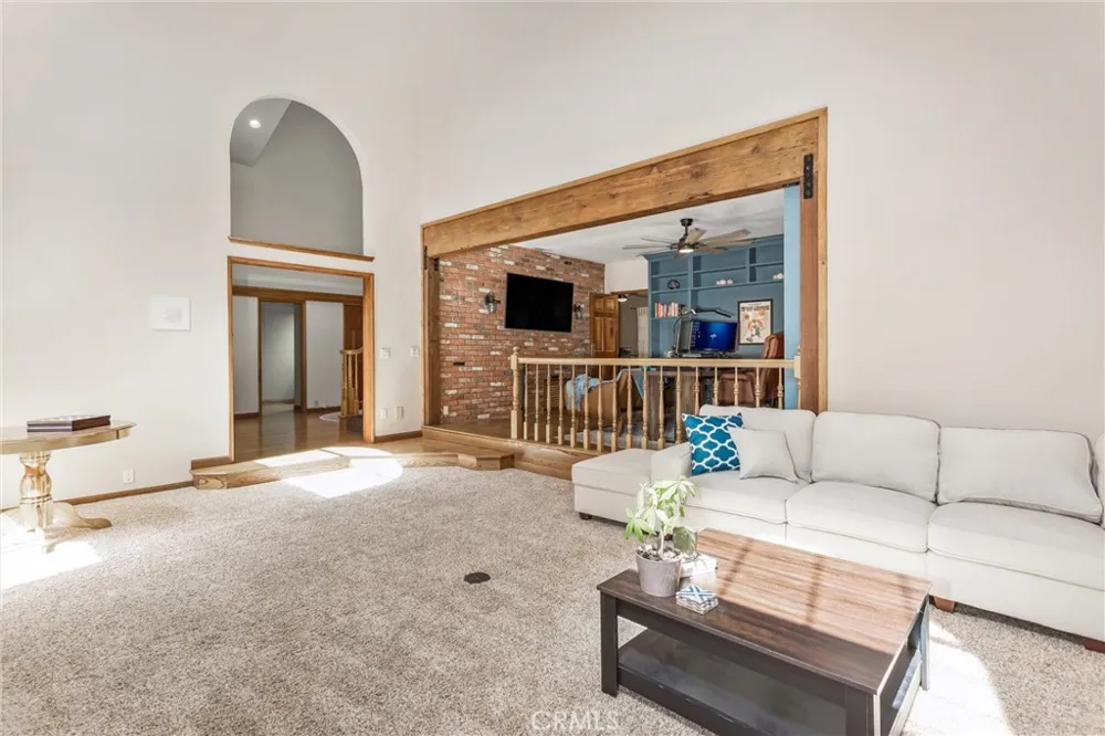 13515 Oak Mountain Yucaipa, CA 92399