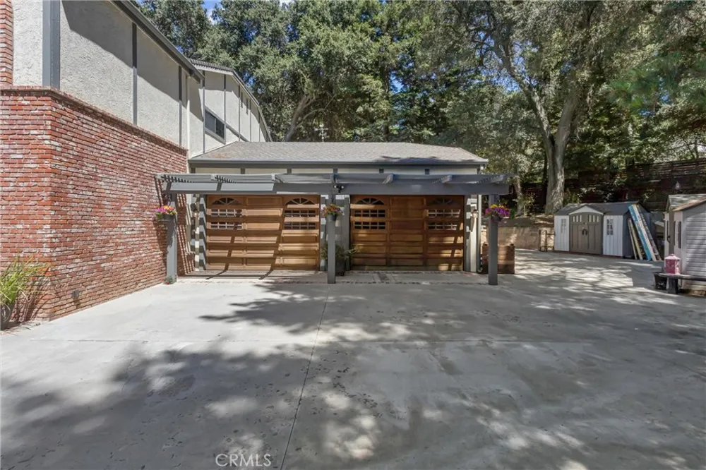 13515 Oak Mountain Yucaipa, CA 92399